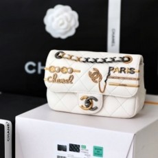 샤넬 CHANEL 2021 SS 악세사리 금속로고 화이트 여성 체인 크로스백 미러급