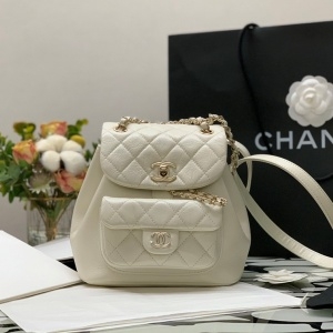 샤넬 CHANEL 2021 SS 퀄팅 카프스킨 포켓 아이보리 여성 체인 백팩 커스텀