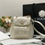 샤넬 CHANEL 2021 SS 퀄팅 카프스킨 포켓 아이보리 여성 체인 백팩 커스텀