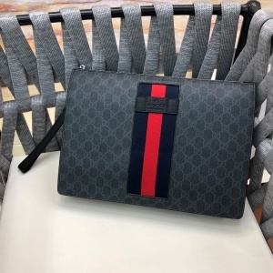 구찌 GUCCI 2021 SS 쟈가드 블랙 삼선 패치로고 지퍼 남성 클러치백 커스텀