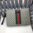 구찌 GUCCI 2021 SS 쟈가드 베이지 삼선 패치로고 지퍼 남성 클러치백 커스텀
