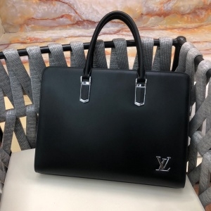 루이비통 LOUIS VUITTON 2021 SS 레더 블랙 금속로고 지퍼 남성 서류가방 커스텀