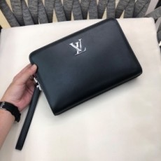루이비통 LOUIS VUITTON 2021 SS 레더 블랙 금속로고 지퍼 남성 클러치백 커스텀