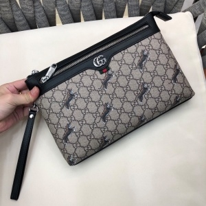 구찌 GUCCI 2021 SS 쟈가드 타이가 금속로고 지퍼 남성 클러치백 커스텀