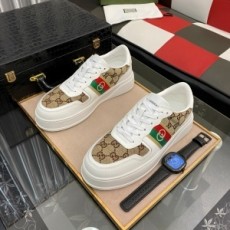 구찌 GUCCI 2021 SS 쟈가드 캐릭터 삼선 베이지 남성 슈즈 커스텀