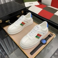 구찌 GUCCI 2021 SS 쟈가드 캐릭터 삼선 화이트 남성 슈즈 커스텀