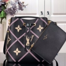 루이비통 LOUIS VUITTON 2022 SS 말타쥬 네오노에 MM 숄더백 블랙 M46029 커스텀급