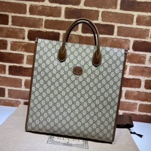 구찌 GUCCI 2022 SS GG 수프림 캔버스 인더로킹 G 토트백 674155 커스텀급