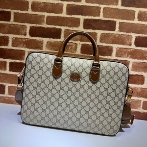 구찌 GUCCI 2022 SS GG 수프림 캔버스 인더로킹 G 브리프케이스 674140 커스텀급