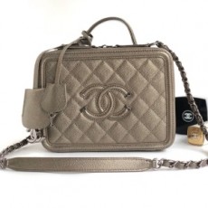 샤넬 CHANEL 2022 SS 캐비어 CC로고 체인 그레이 카메라백 93344 커스텀급