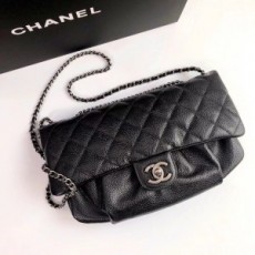 샤넬 CHANEL 2022 SS 캐비어 빈티지 체인 크로스백 블랙 A90001 커스텀급