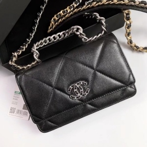 샤넬 CHANEL 2022 SS 19 램스킨 CC로고 체인 블랙 WOC백 커스텀급