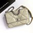 샤넬 CHANEL 2022 SS 19 램스킨 CC 실버메탈 제니백 스몰 그레이 플랩백 AS1160 커스텀급