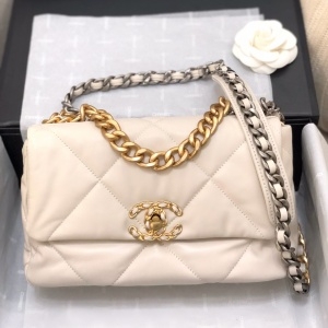 샤넬 CHANEL 2022 SS 19 램스킨 CC 골드메탈 제니백 스몰 아이보리 플랩백 AS1160 커스텀급