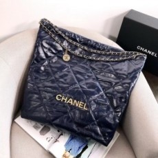 샤넬 CHANEL 2022 SS 빈티지 페이던트 체인 파우치 호보백 라지 네이비 AS3262 커스텀급