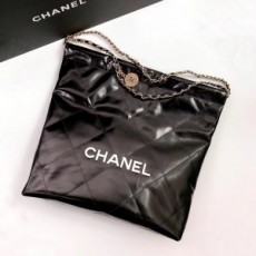 샤넬 CHANEL 2022 SS 빈티지 페이던트 체인 파우치 호보백 미듐 블랙화이트 AS3261 커스텀급