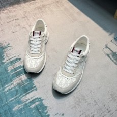 디올 DIOR 2022 SS 캐릭터 로고 화이트 남성 슈즈 커스텀급