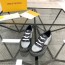 루이비통 LOUIS VUITTON 2022 SS 캐릭터 로고 블랙 남성 슈즈 커스텀급