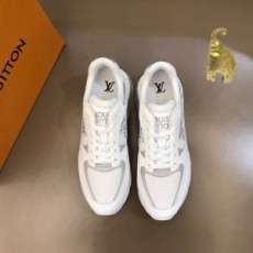 루이비통 LOUIS VUITTON 2022 SS 스웨이드 캐릭터 로고 화이트 남성 슈즈 커스텀급