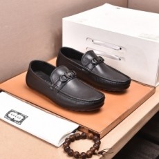 구찌 GUCCI 2022 SS 벌캐릭터 금속버클 남성 슈즈 커스텀급