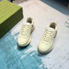 구찌 GUCCI 2022 SS 스타 캐릭터 버건디 커플 슈즈 커스텀급