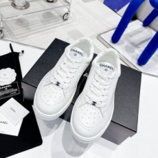 샤넬 CHANEL 2022 SS 캐릭터 퍼포 화이트 여성 슈즈 커스텀급