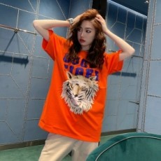 구찌 GUCCI 2022 SS 타이가 캐릭터 오렌지 여성 반팔티 커스텀급