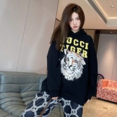 구찌 GUCCI 2022 SS 캐릭터 타이가 후드 여성 긴팔티 커스텀급
