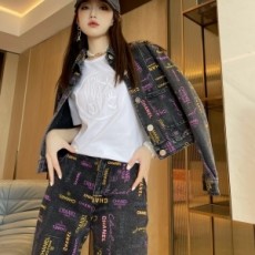 샤넬 CHANEL 2022 SS 캐릭터 로고 데님 여성 자켓 반바지 바지 세트 커스텀급