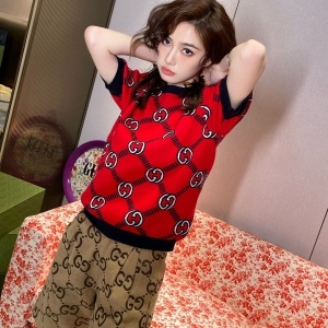 구찌 GUCCI 2022 SS 쟈가드 네이비라인 여성 니트 반팔티 커스텀급