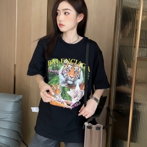 발렌시아가 BELENCIAGA2022 SS 패치로고 타이가 블랙 여성 반팔티 커스텀급