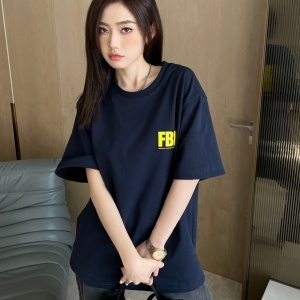 발렌시아가 BELENCIAGA 2022 SS 캐릭터 로고 네이비 여성 반팔티 커스텀급