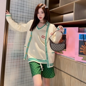 구찌 GUCCI 2022 SS 포켓 로고 그린라인 여성 니트 가디건 커스텀급