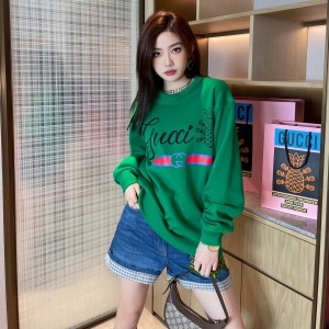 구찌 GUCCI 2022 SS 캐릭터 로고 그린 여성 긴팔티 커스텀급