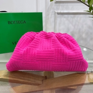 보테가 베네타 BOTTEGA VENETA 2022 SS 스트라이프 벨벳 만두백 핫핑크 98058A 커스텀급