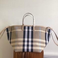 버버리 BURBERRY 2022 SS 체크무늬 미듐 호보백 커스텀급
