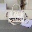 지방시 GIVENCHY 2022 SS 캐릭터 로고 안티고나 라지 토트백 화이트 0175 커스텀급