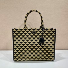 프라다 PRADA 2022 SS 캐릭터 삼각로고 체크무늬 라지 토트백 1BA356 커스텀급