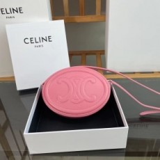 셀린느 CELINE 2022 SS 캐릭터 로고 미니 크로스백 핑크 101703 커스텀급