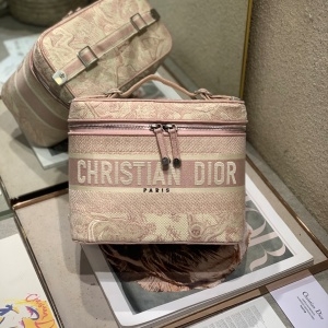 디올 DIOR 2022 SS 캐릭터 자수 화장품케이스 라지 숄더백 핑크 커스텀급