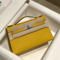 에르메스 HERMES 2022 SS 켈리 스위프트 포쉐트 토트백 옐로우 업그레이드 미러급