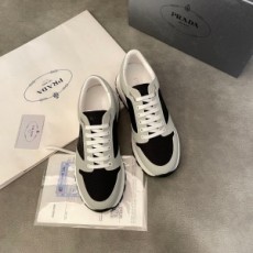 프라다 PRADA 2022 SS 삼각로고 투톤 블랙 남성 슈즈 커스텀급