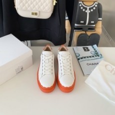 끌로에 CHLOE 2022 SS 각인로고 화이트오렌지 여성 슈즈 커스텀급