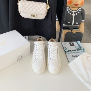 끌로에 CHLOE 2022 SS 각인로고 화이트 여성 슈즈 커스텀급